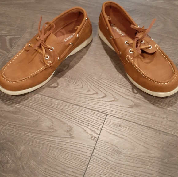 Mens' Old Navy boat shoes - size 8 - Picture 3 of 4